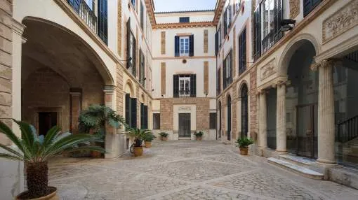 Beautiful apartment in historical building Beautiful apartment in historical building